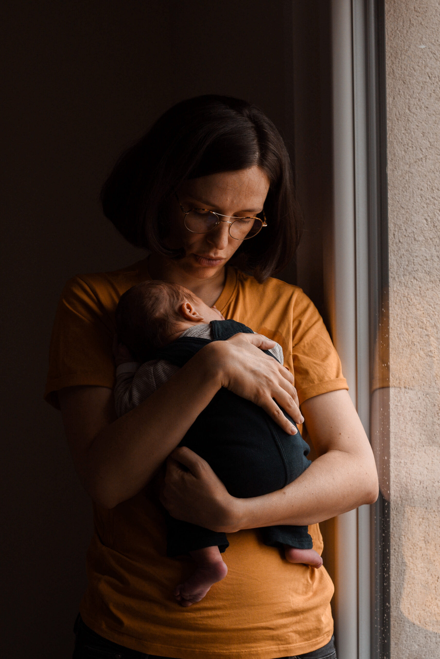 Photographe séance nouveau-né à domicile Isère